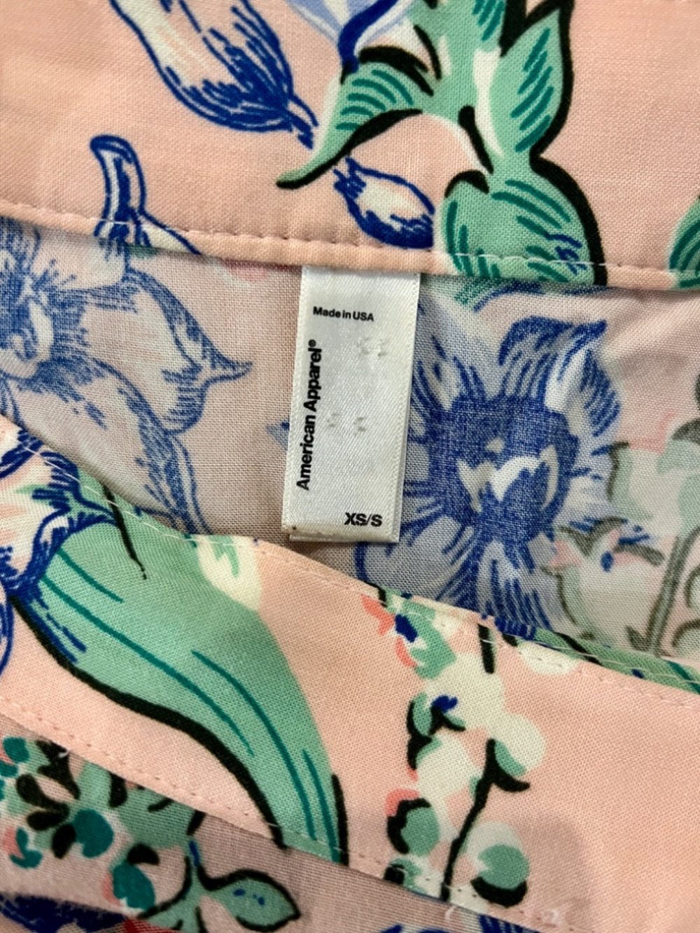 American Apparel Lulu Midi Skirt, Deadstock Floral Print Blush Pink, XS/S - Picture 3 of 3